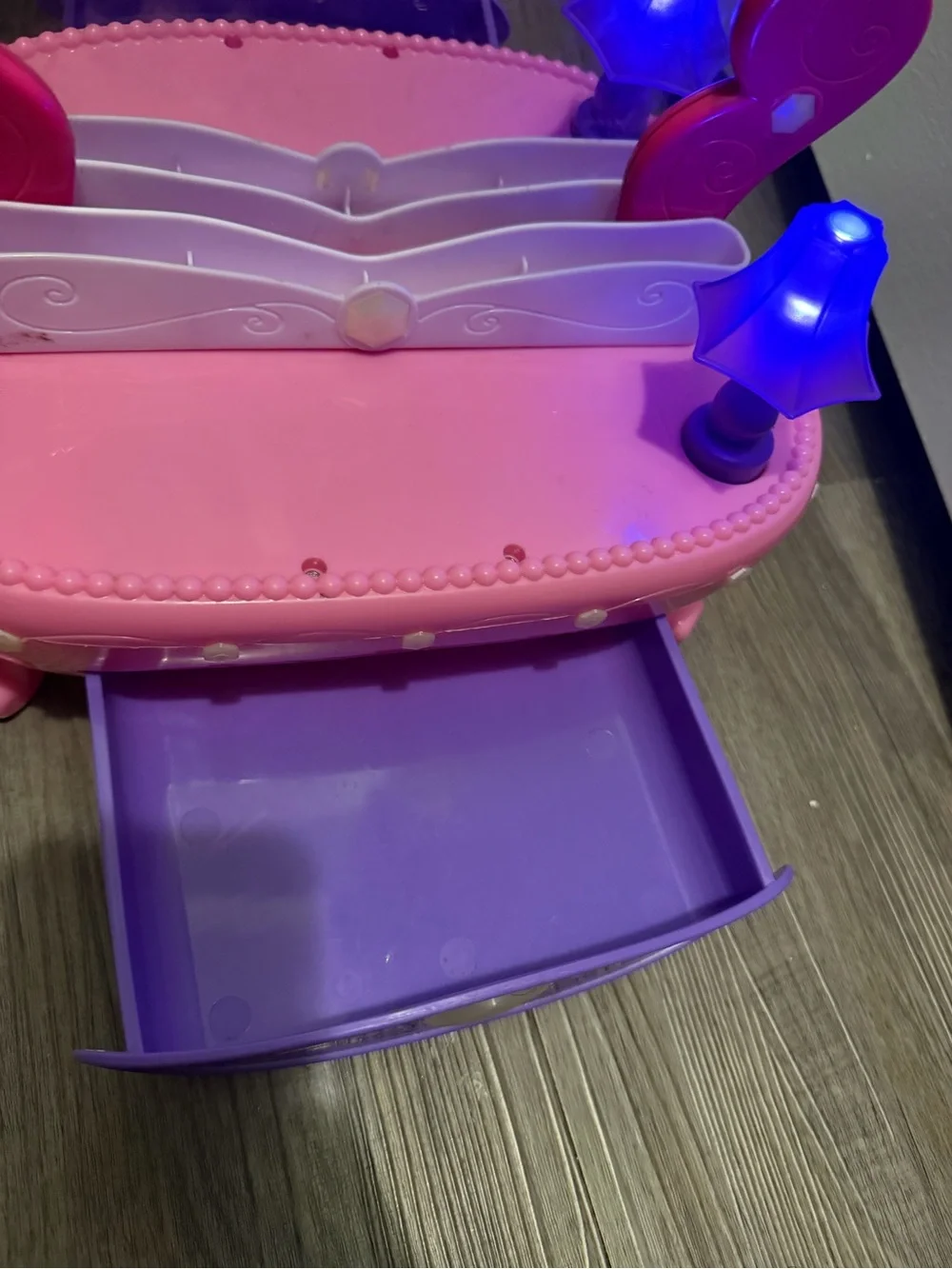 Light Up Pink & Purple Princess Vanity Playset - Kids Makeup Mirror